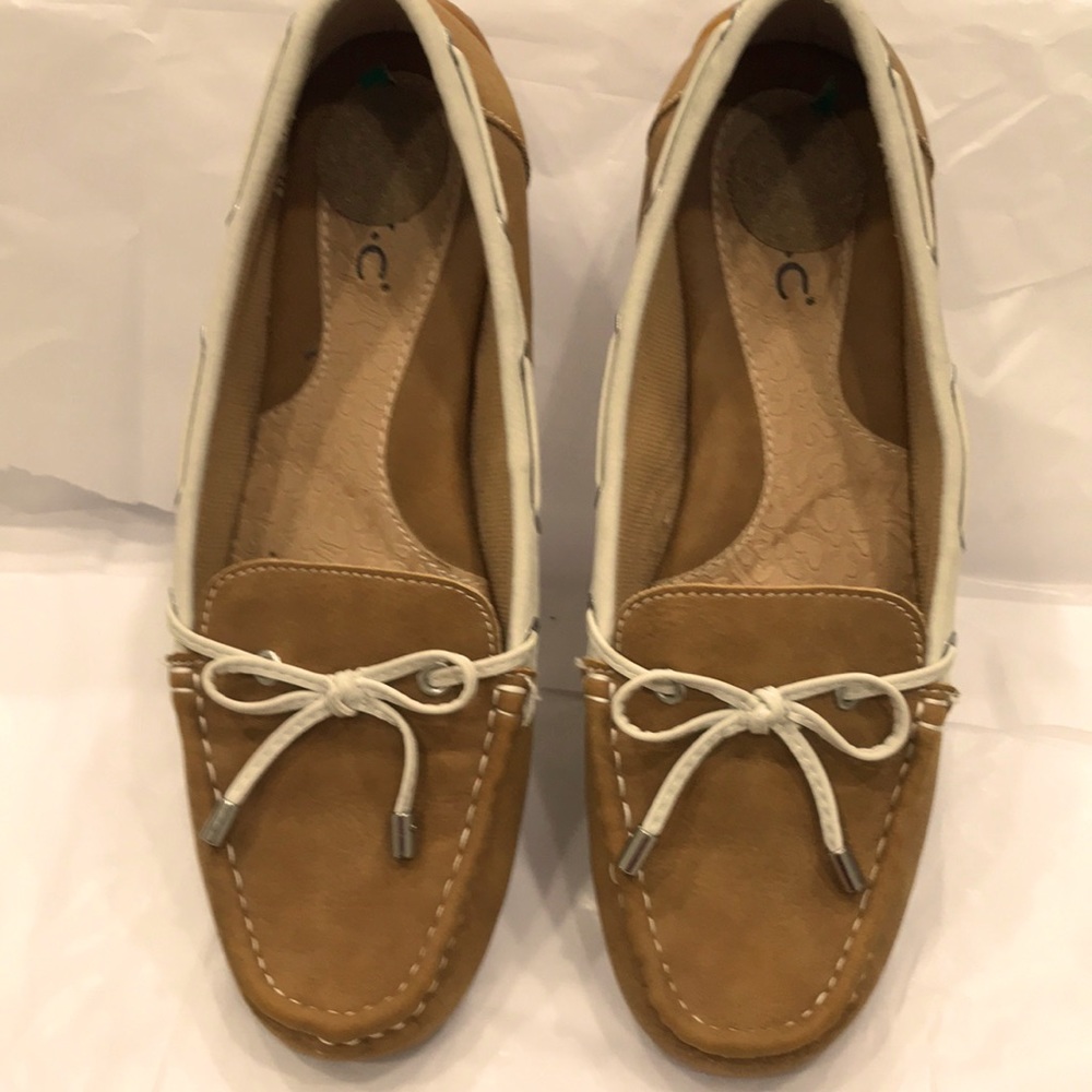 SZ 8 B O C. LADY MOCCASIN tan w white tiesRUBBER SOLES comfort inside❤️ - Picture 3 of 8